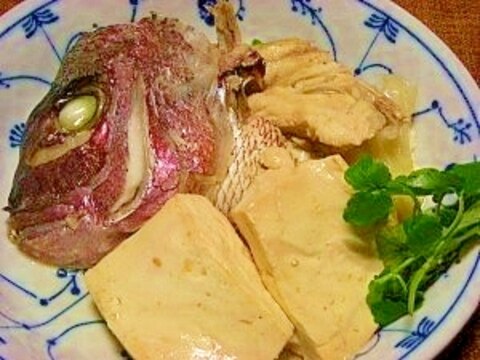 鯛のアラと豆腐の煮物